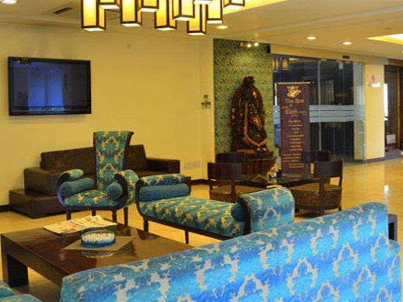 Hotel Clark Heights Nueva Delhi Exterior foto
