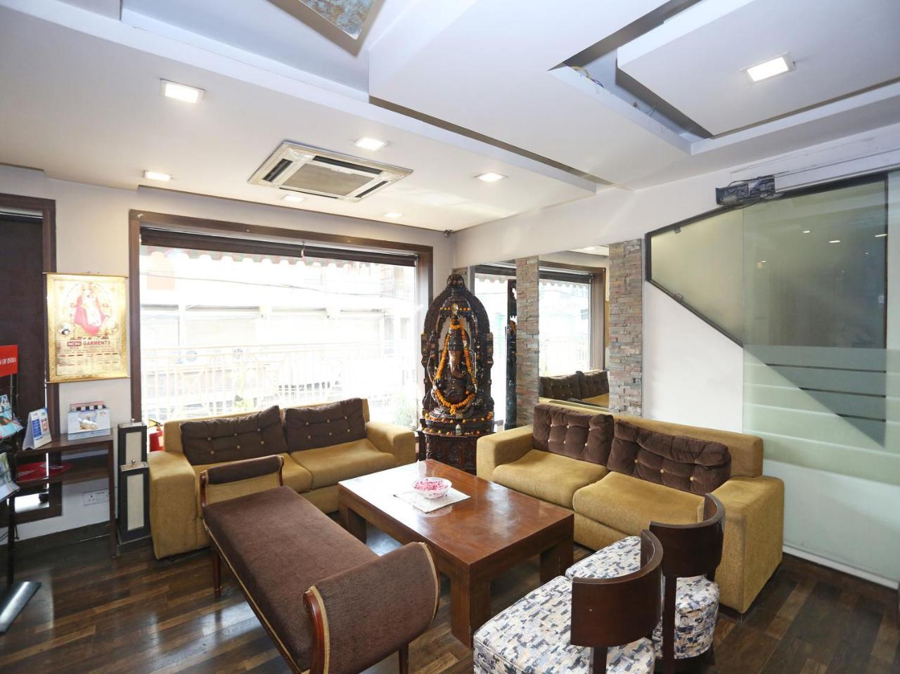 Hotel Clark Heights Nueva Delhi Exterior foto