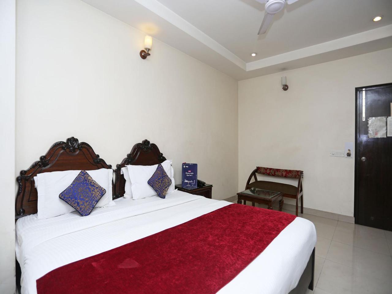 Hotel Clark Heights Nueva Delhi Exterior foto