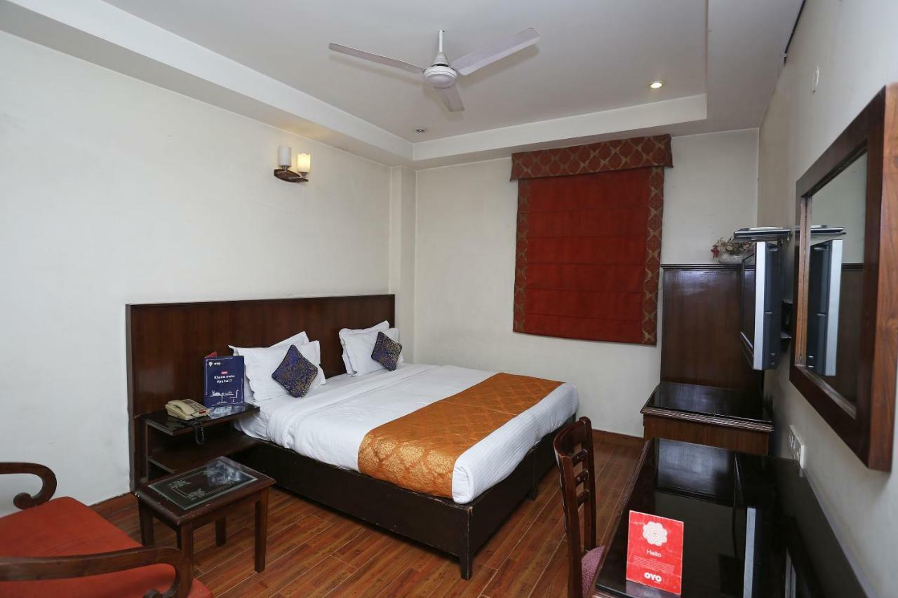 Hotel Clark Heights Nueva Delhi Exterior foto